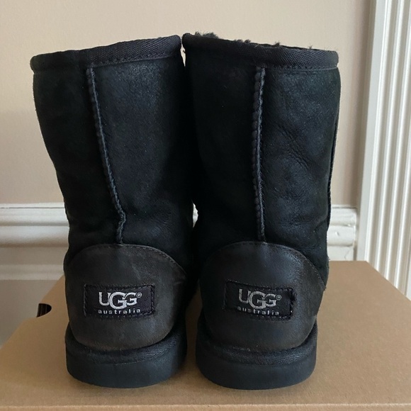 UGG Classic Black Short Kid Boots Size 3 - Picture 5 of 10